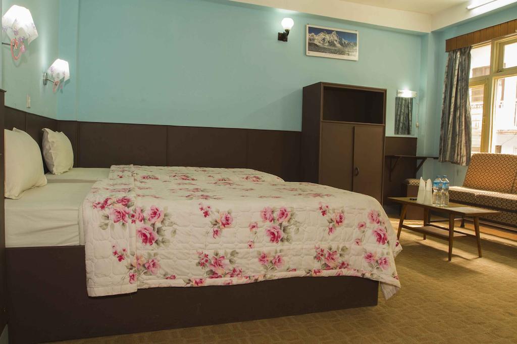 Hotel Impala Garden Kathmandu Bagian luar foto