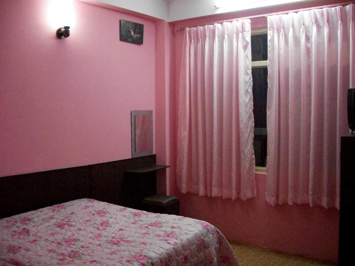 Hotel Impala Garden Kathmandu Bagian luar foto