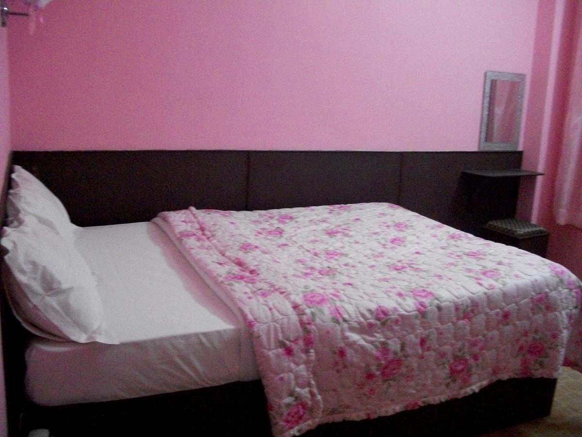 Hotel Impala Garden Kathmandu Bagian luar foto