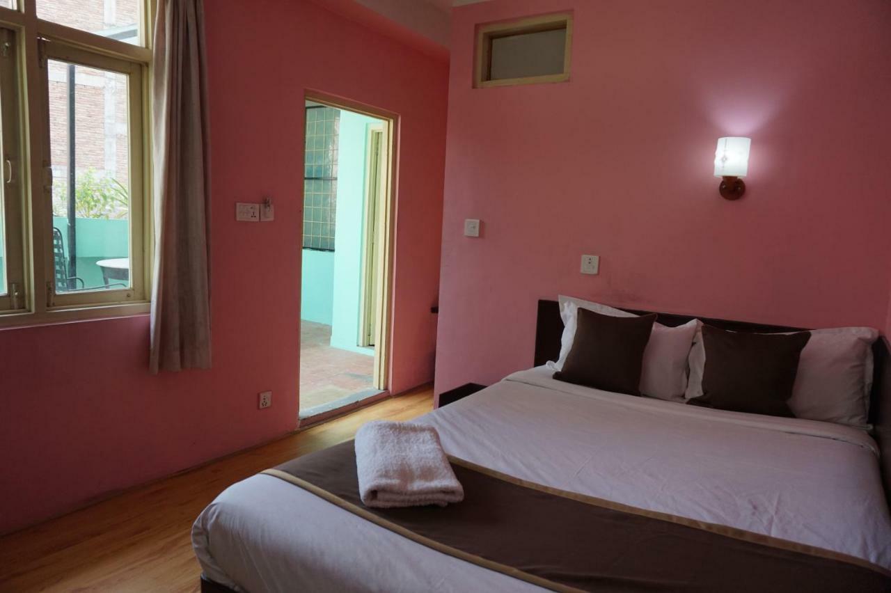 Hotel Impala Garden Kathmandu Bagian luar foto
